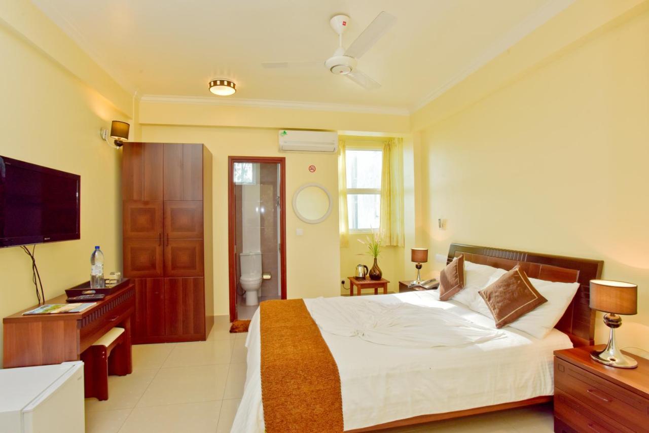 Crystal Beach Inn Μαλέ Εξωτερικό φωτογραφία