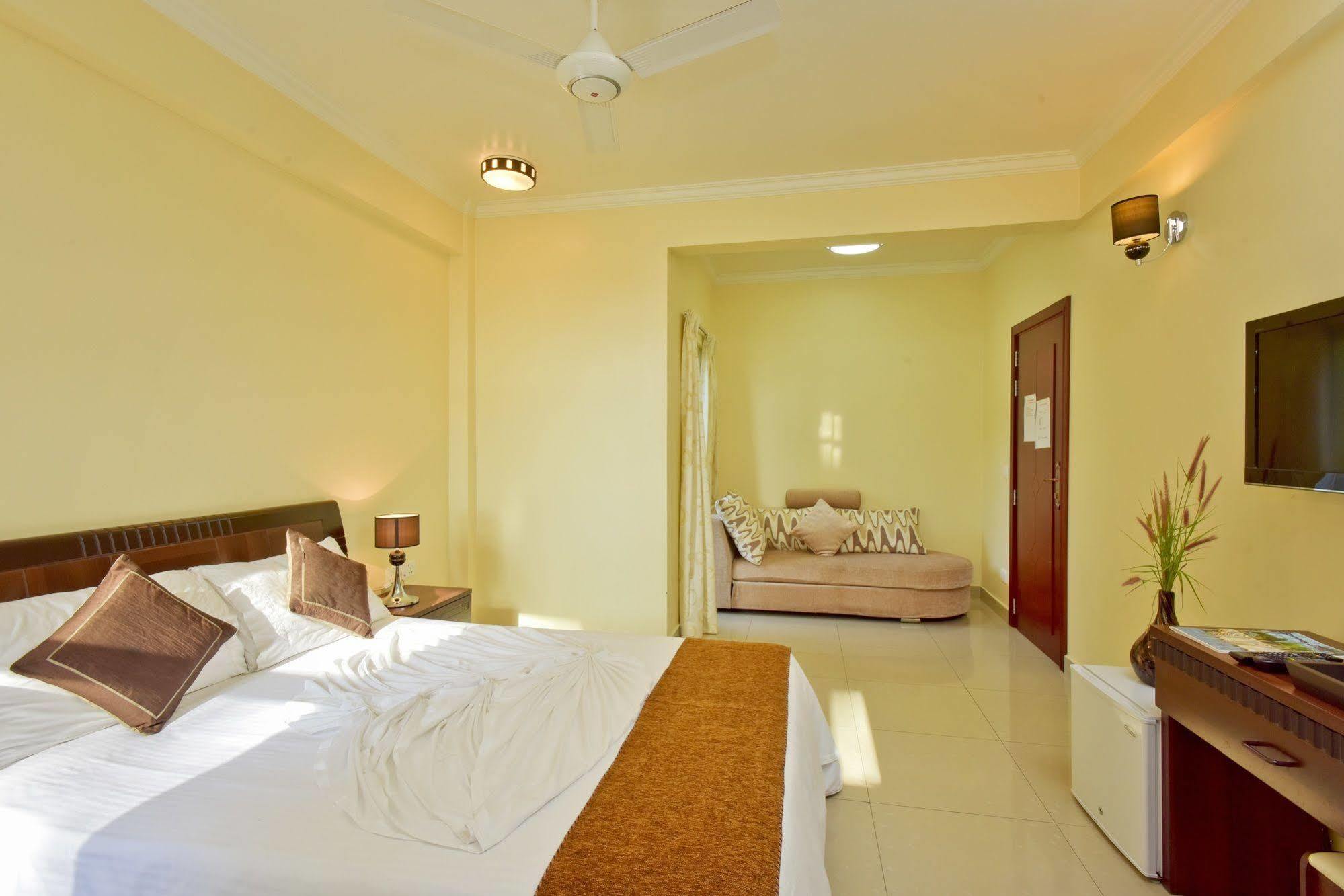 Crystal Beach Inn Μαλέ Εξωτερικό φωτογραφία